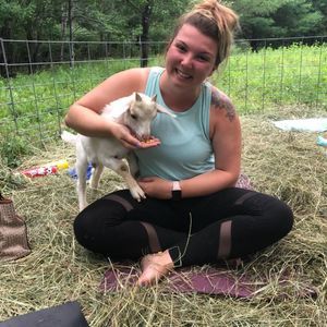 Meet your Posher, Emily